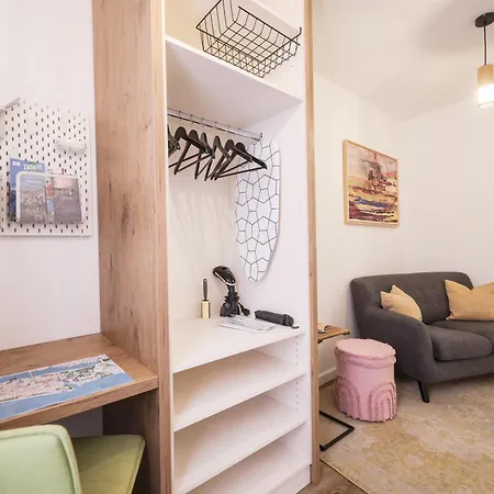 Apartament Charming In Center