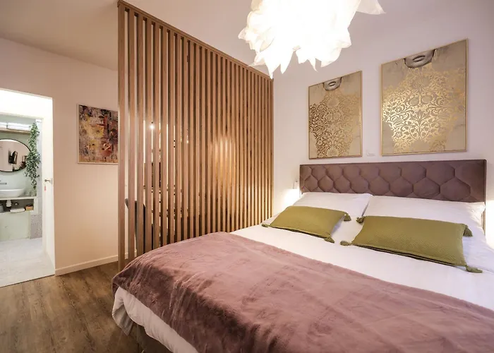 Charming In Center Lägenhet Zadar